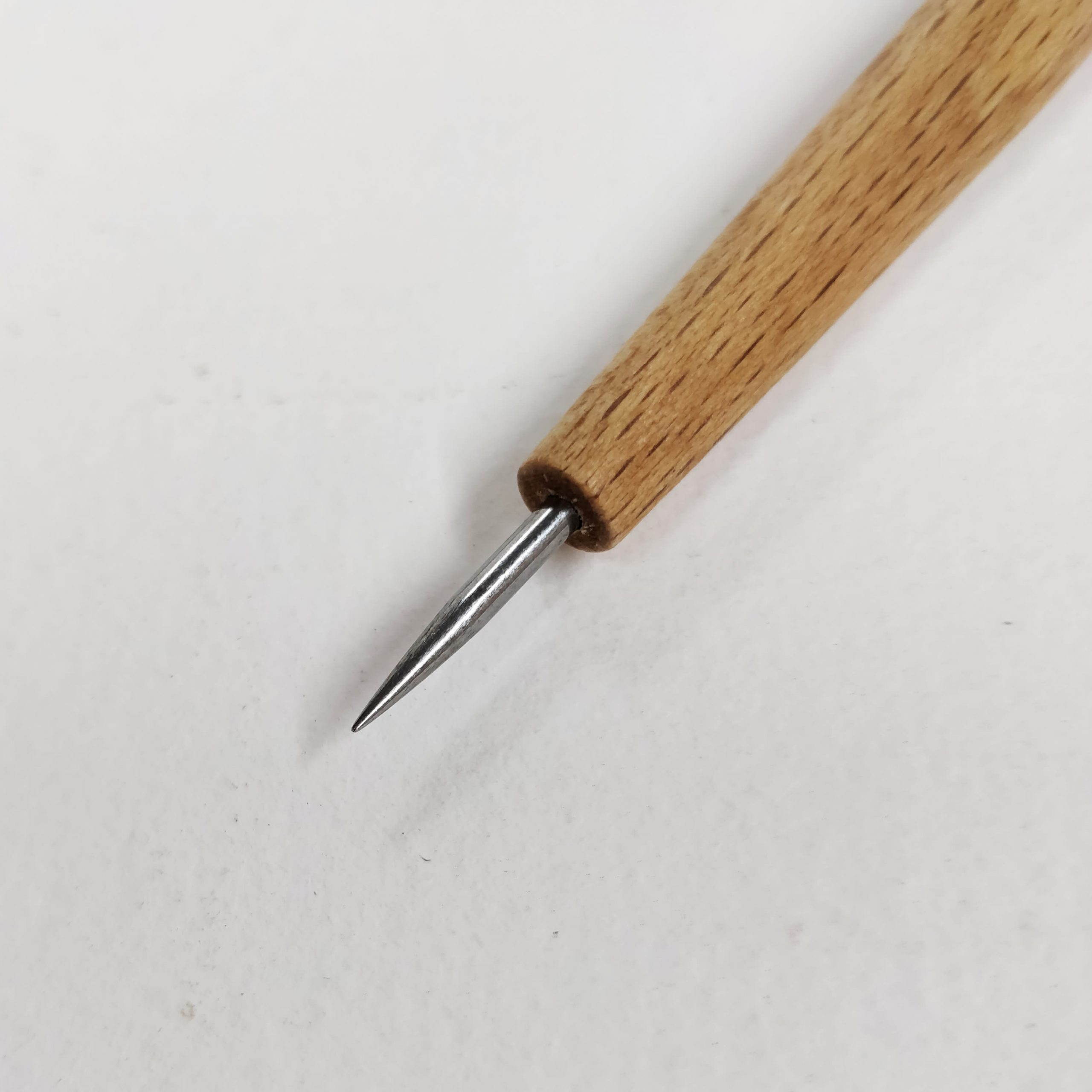 Fine-needle etching tool –